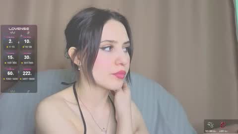 Bella online show from December 1, 2025, 7:13 am