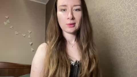 smilequeen_ online show from October 20, 2025, 6:41 pm