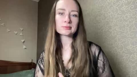 smilequeen_ online show from October 23, 2025, 7:01 pm