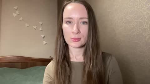 smilequeen_ online show from November 6, 2025, 8:21 pm