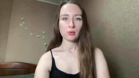 smilequeen_ online show from November 9, 2025, 2:48 pm