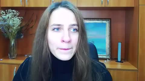 Charlotte online show from December 19, 2025, 1:29 pm