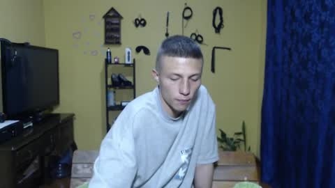 Snapshot of smith_lechosoxxx chatting on September 19, 2025, 6:04 am smith_lechosoxxx online show from September 19, 2025, 6:04 am