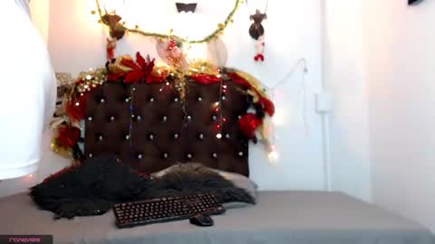 Smithdara online show from December 24, 2024, 3:27 am