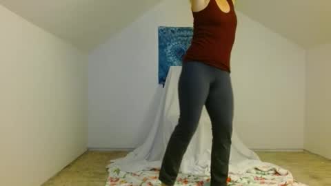 smitheight online show from December 2, 2025, 3:01 am