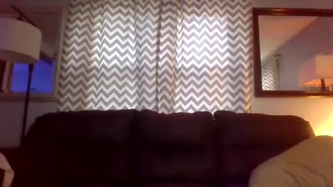 smokeandchic online show from February 28, 2025, 12:09 pm