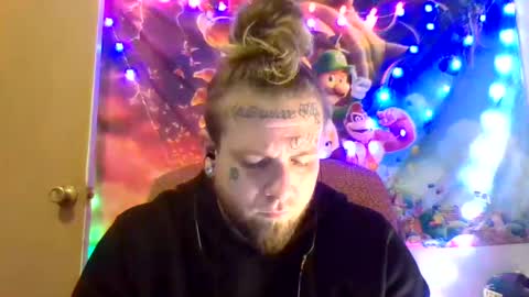 smoke online show from December 31, 2024, 2:03 pm