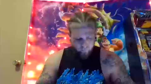 Snapshot of smokebluntafterblunt chatting on October 14, 2025, 1:17 am smoke online show from October 14, 2025, 1:17 am