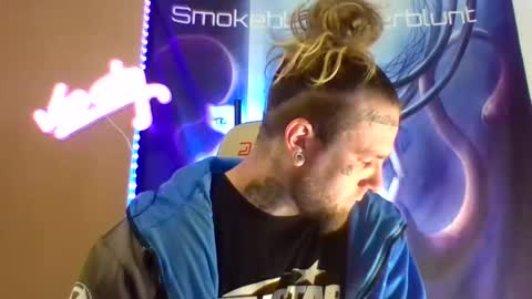 Snapshot of smokebluntafterblunt chatting on February 25, 2026, 11:03 pm smoke online show from February 25, 2026, 11:03 pm