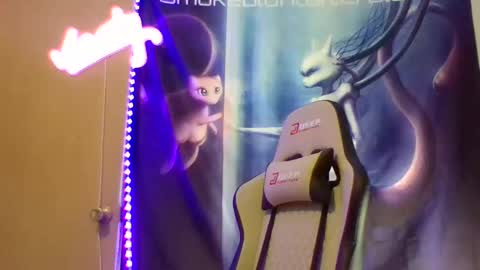 Snapshot of smokebluntafterblunt chatting on April 1, 2026, 9:10 am smoke online show from April 1, 2026, 9:10 am