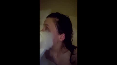 love bug online show from February 25, 2026, 8:35 am