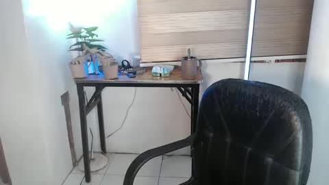 Amanda online show from December 17, 2024, 11:39 am