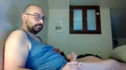 Snapshot of smoker985 chatting on December 4, 2025, 7:06 am smoker985 online show from December 4, 2025, 7:06 am