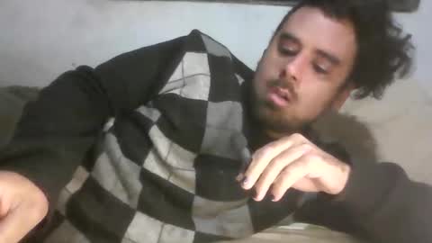 Snapshot of smokers_lounge chatting on June 5, 2026, 11:32 pm smokers_lounge online show from June 5, 2026, 11:32 pm