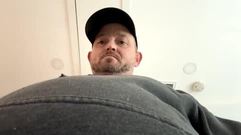 smokeymt420 online show from February 5, 2026, 7:51 pm