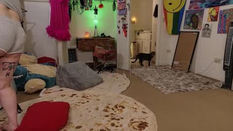 Big Dawg online show from December 4, 2025, 3:05 am