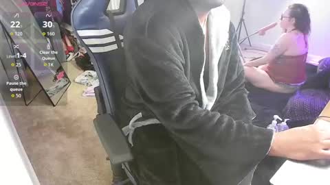 Smoothj2011 online show from September 22, 2025, 8:16 am