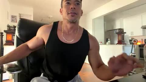 smoothripz online show from March 19, 2026, 12:25 am