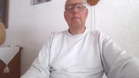 smoothy5460 online show from May 5, 2026, 1:41 pm