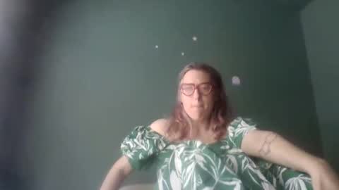snack05 online show from May 28, 2026, 6:27 pm