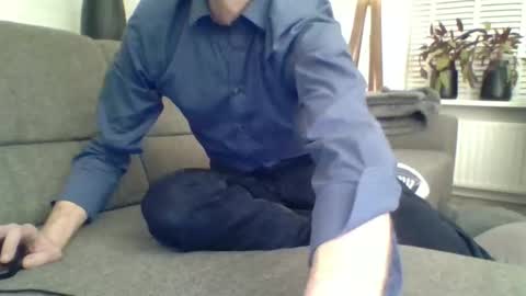 sneakerboy444 online show from November 16, 2025, 9:31 pm