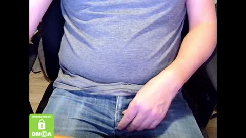 Sneakybill online show from December 29, 2024, 5:44 pm