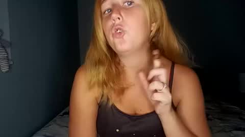 Snapshot of sneakylildevils chatting on March 29, 2026, 6:08 pm Sneakylildevils online show from March 29, 2026, 6:08 pm