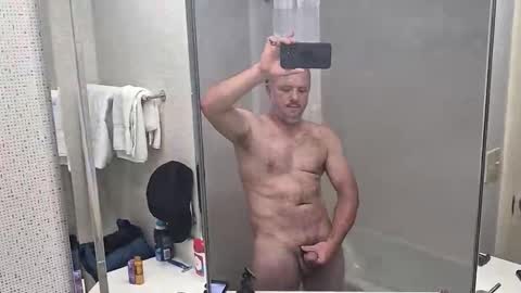 sneakypeteyo1 online show from April 28, 2026, 12:31 am