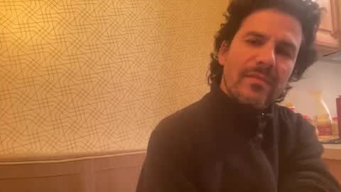 Snapshot of snfrisco1976 chatting on December 3, 2024, 6:59 am snfrisco1976 online show from December 3, 2024, 6:59 am