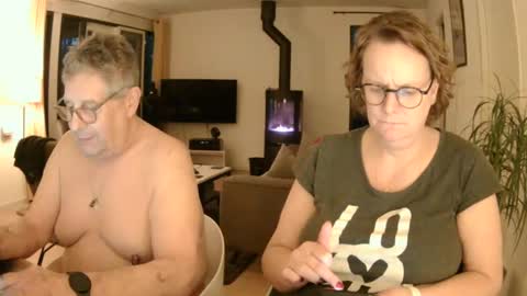 Snoeske and Woodwurm online show from January 2, 2025, 4:13 pm