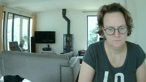 Snoeske and Woodwurm online show from February 11, 2025, 9:53 am
