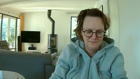 Snoeske and Woodwurm online show from February 17, 2025, 1:32 pm