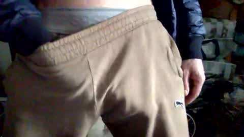 snoopy5644 online show from December 23, 2024, 1:35 pm