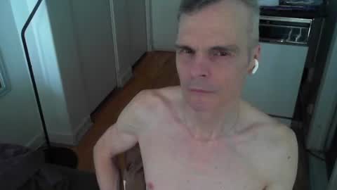 Snapshot of snoro111 chatting on February 4, 2026, 8:03 pm snoro111 online show from February 4, 2026, 8:03 pm