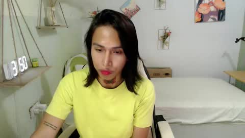 snow_2000 online show from January 13, 2026, 11:48 am