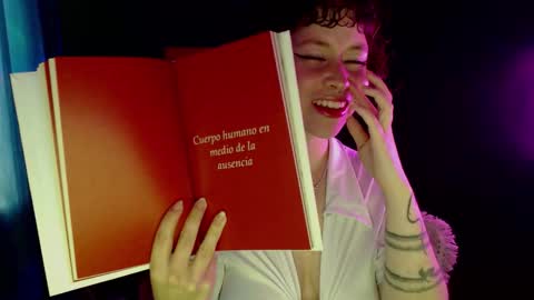 Snapshot of snow_flowers chatting on October 31, 2025, 10:22 pm Arwen online show from October 31, 2025, 10:22 pm