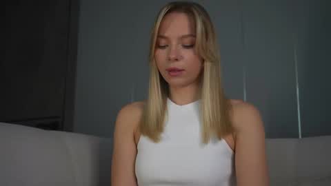 Candice Snow online show from February 21, 2025, 12:17 pm
