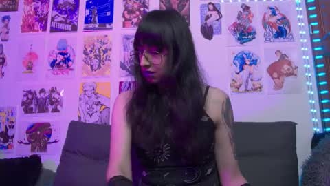 Snow and Bubble online show from January 27, 2025, 3:28 pm