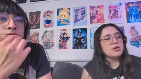Snow and Bubble online show from June 8, 2026, 1:28 am