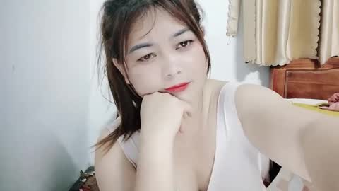 Snapshot of snowcum00 chatting on June 19, 2026, 2:10 pm snow online show from June 19, 2026, 2:10 pm