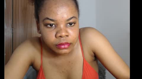 Snapshot of snowdrop5 chatting on January 4, 2025, 7:44 pm snowdrop5 online show from January 4, 2025, 7:44 pm