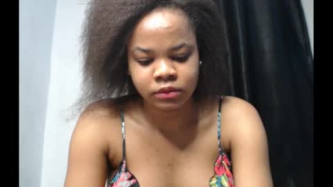 Snapshot of snowdrop5 chatting on January 17, 2025, 1:15 am snowdrop5 online show from January 17, 2025, 1:15 am