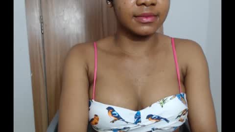 Snapshot of snowdrop5 chatting on January 31, 2025, 8:01 pm snowdrop5 online show from January 31, 2025, 8:01 pm