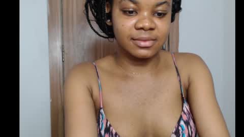 Snapshot of snowdrop5 chatting on February 7, 2025, 3:12 am snowdrop5 online show from February 7, 2025, 3:12 am