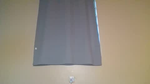 Snowie eyes online show from November 9, 2025, 1:20 pm