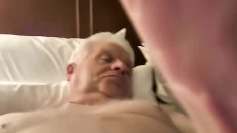 snowman9662 online show from November 4, 2025, 5:28 am