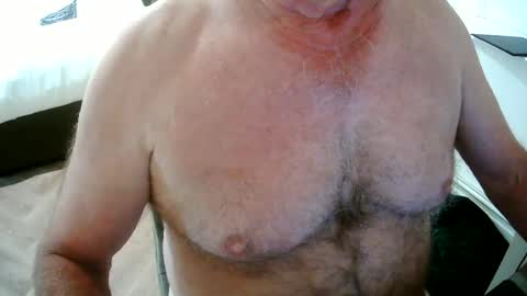 Snapshot of snudge432 chatting on July 8, 2026, 8:35 pm snudge432 online show from July 8, 2026, 8:35 pm