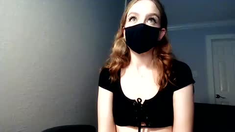 Snapshot of snuggle_b0t chatting on March 4, 2025, 3:55 am snuggle_b0t online show from March 4, 2025, 3:55 am