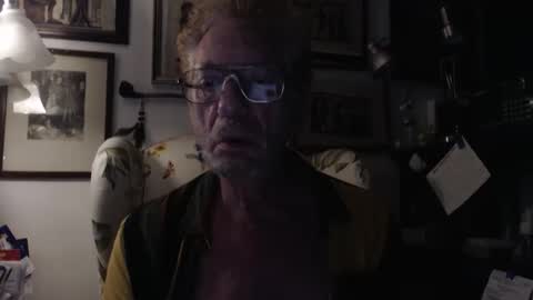Snapshot of so_erotic_sub chatting on October 21, 2025, 6:36 am ImYourBitch online show from October 21, 2025, 6:36 am