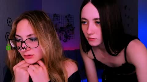Snapshot of so_hot_rosalie chatting on April 29, 2026, 7:42 pm so_hot_rosalie online show from April 29, 2026, 7:42 pm